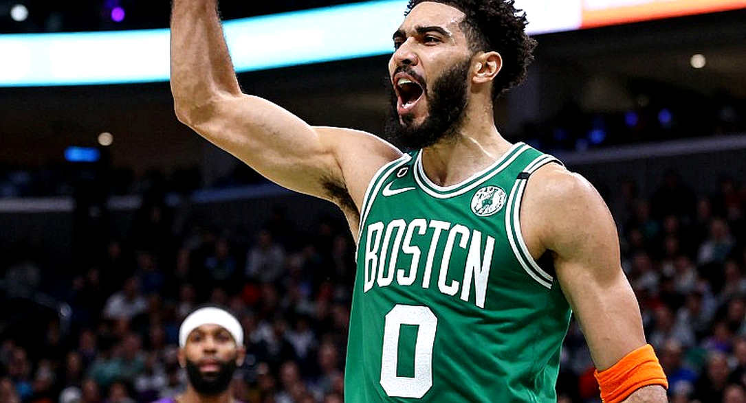 Olympiacos ở Abu Dhabi: 16 cái tên, một mắt xích gãy và giải đấu không có dữ liệu Olympiacos ở Abu Dhabi: 16 cái tên, một mắt xích gãy và giải đấu không có dữ liệu