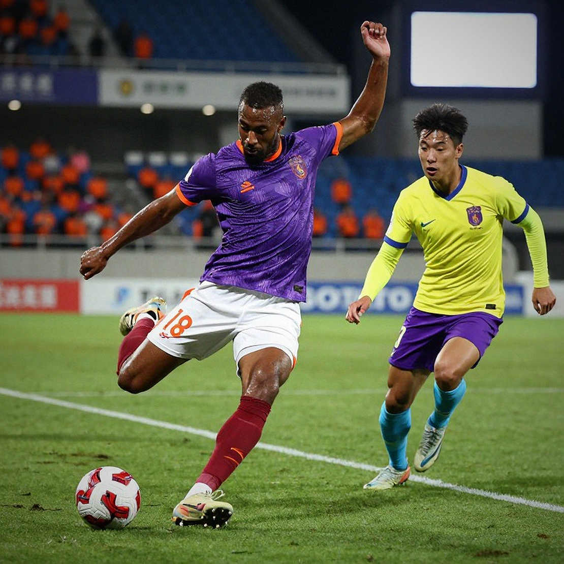 Hamburger SV: bảy mùa giải ở Bundesliga 2 và chiếc đồng hồ dừng lại ở Volksparkstadion Hamburger SV: bảy mùa giải ở Bundesliga 2 và chiếc đồng hồ dừng lại ở Volksparkstadion