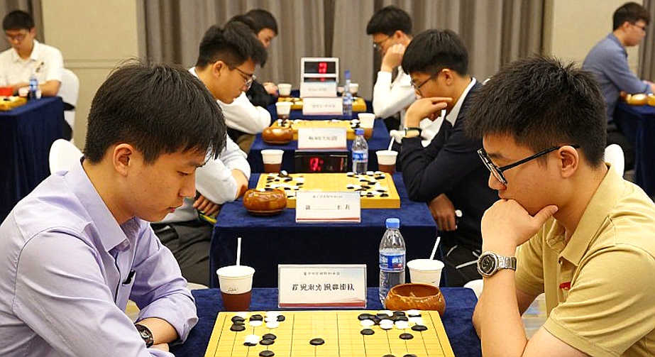 Erdoğmuş, 2.731 và Olympiad 2026: tấm huy chương chưa được kiểm chứng