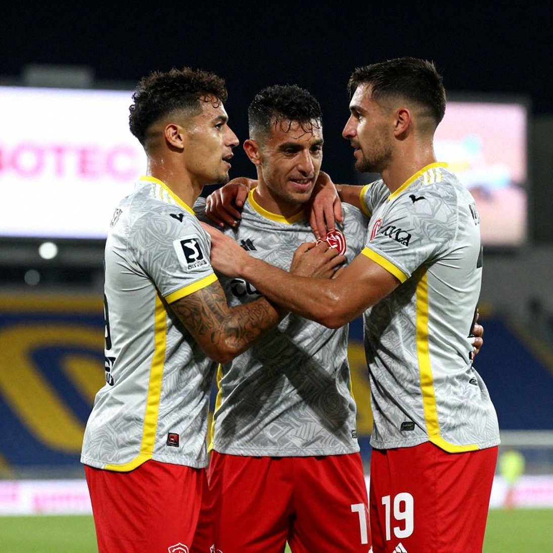 The Empty Analysis: Lessons in Verification for Vietnamese Football