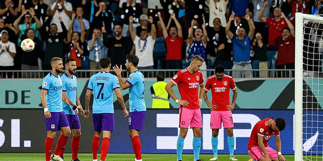 Kevin Mier and the Paradox of the Foot-Skilled Goalkeeper: Cruz Azul's Equation Before Inter Miami