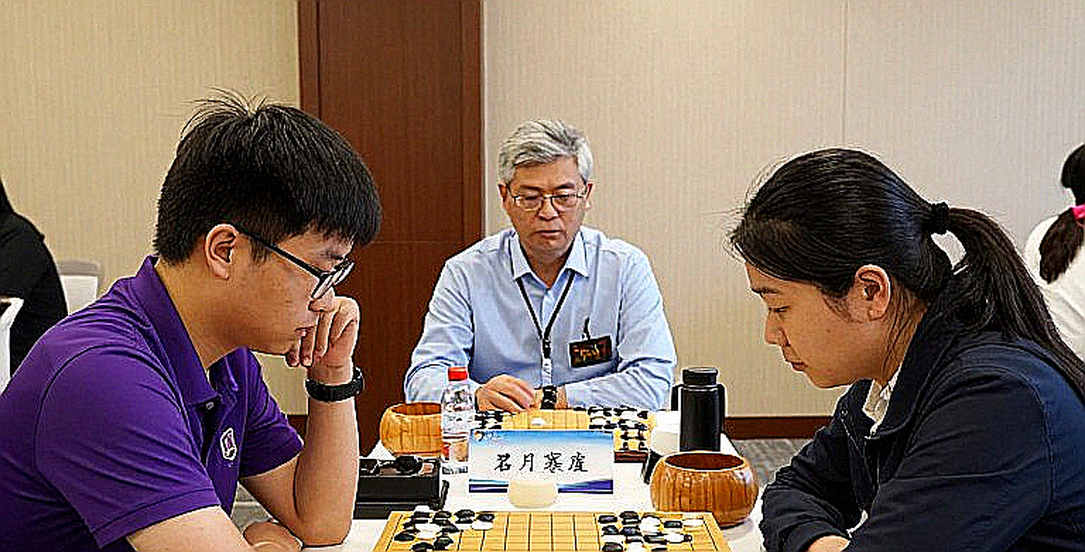 Carlsen xếp Sindarov cửa trên trước Gukesh: trận tranh ngôi vô địch cờ vua thế giới và bài toán tâm lý trước ván đầu tiên