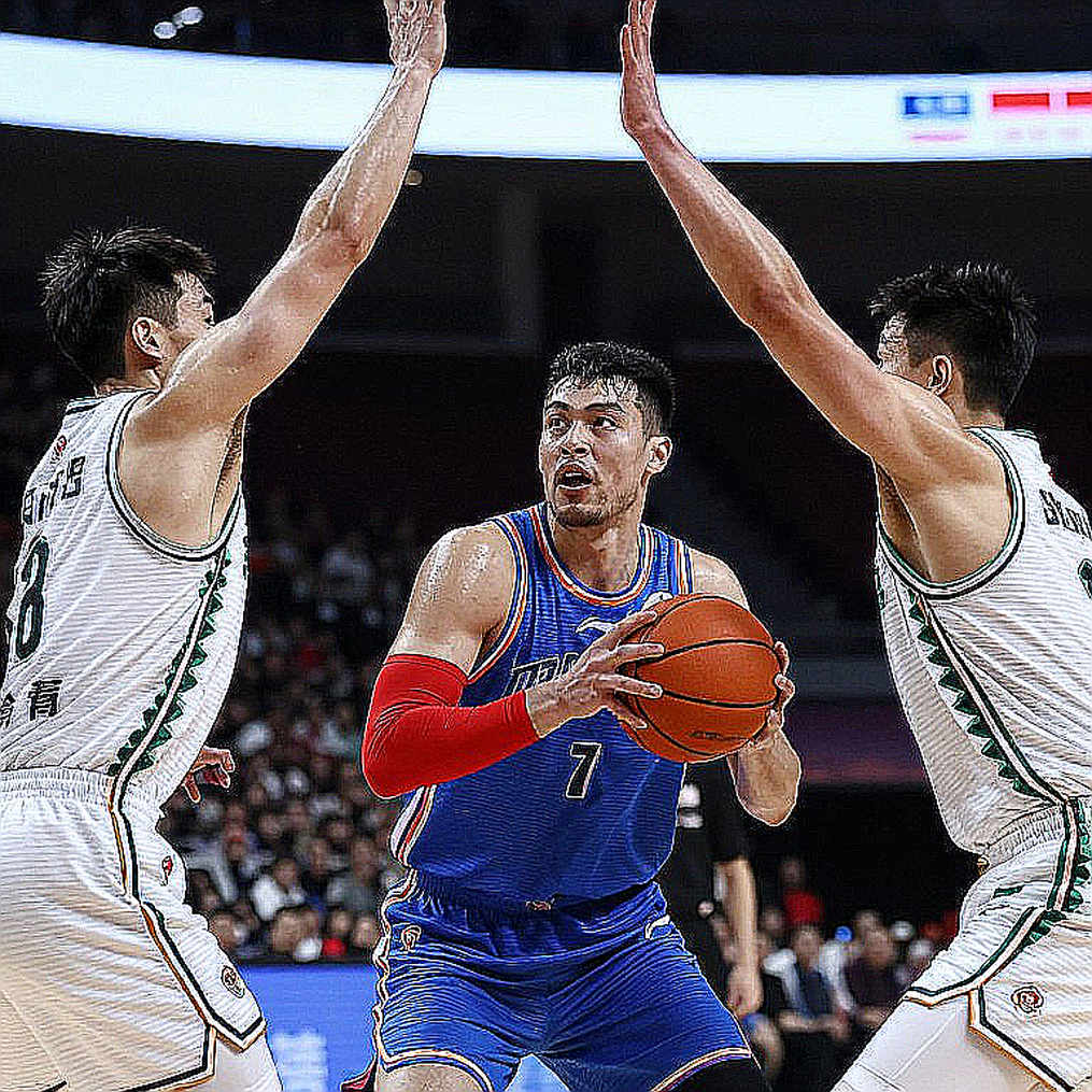 CSKA Moscow, hai trận giao hữu và cánh cửa EuroLeague chưa mở CSKA Moscow, hai trận giao hữu và cánh cửa EuroLeague chưa mở