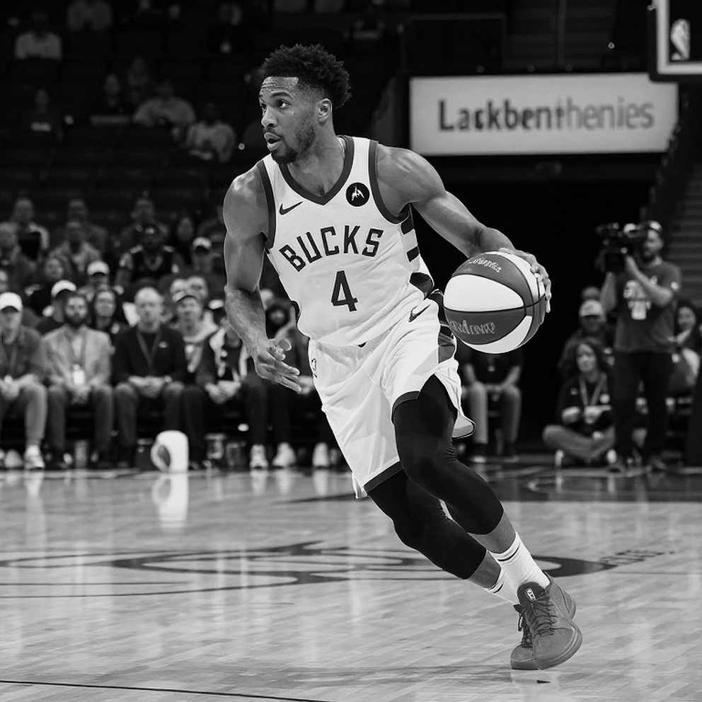 CSKA Moscow, hai trận giao hữu và cánh cửa EuroLeague chưa mở CSKA Moscow, hai trận giao hữu và cánh cửa EuroLeague chưa mở