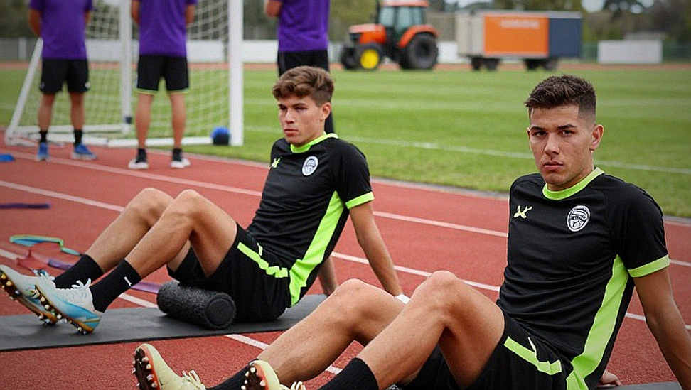 Ferran Torres và thông điệp bí ẩn: Phân tích chuyên sâu từ góc nhìn phòng thay đồ Ferran Torres và thông điệp bí ẩn: Phân tích chuyên sâu từ góc nhìn phòng thay đồ