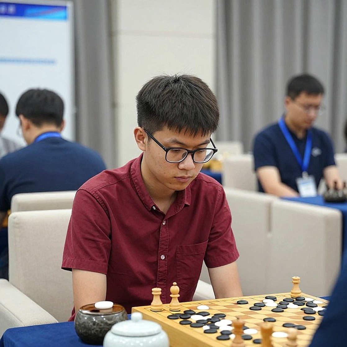 Carlsen's Rare Praise for Sindarov: When the King Sees Himself in a Young Generation Carlsen's Rare Praise for Sindarov: When the King Sees Himself in a Young Generation